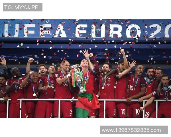 足球明星们齐聚祝贺C罗再创辉煌成就展现友谊与尊重